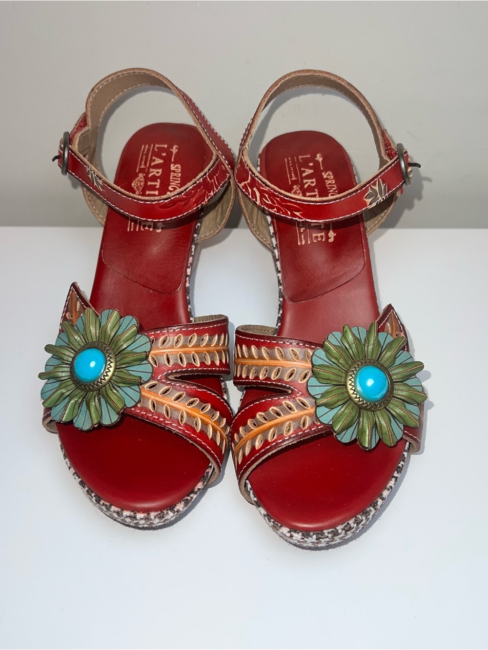 L'ATISTE Spring Step Red Leather Floral Accent Sandals